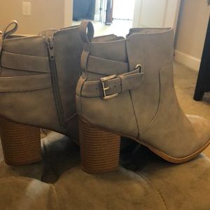 Faux leather grey booties